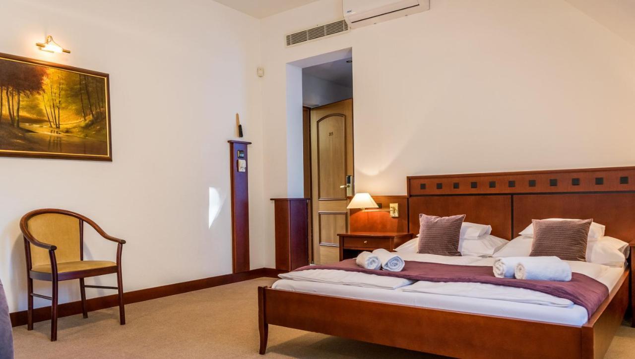 Hotel Tihany Atrium Zewnętrze zdjęcie