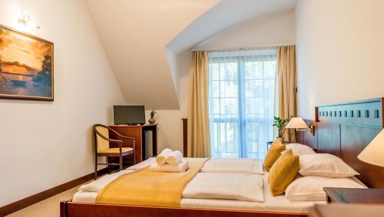 Hotel Tihany Atrium Zewnętrze zdjęcie