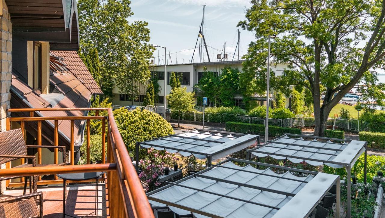 Hotel Tihany Atrium Zewnętrze zdjęcie