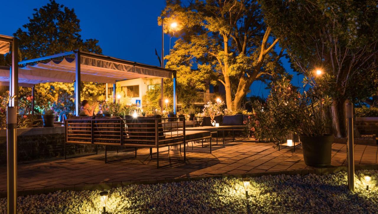 Hotel Tihany Atrium Zewnętrze zdjęcie
